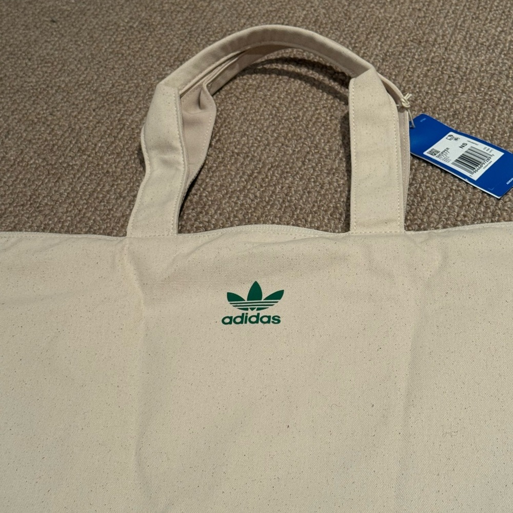 *BRAND NEW* Adidas Cream Tote with Green Floral Design - Picture 5 of 7